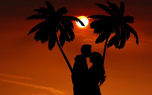 layer of the sun  romance  couple