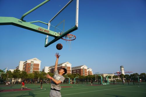 layup basketball dunk