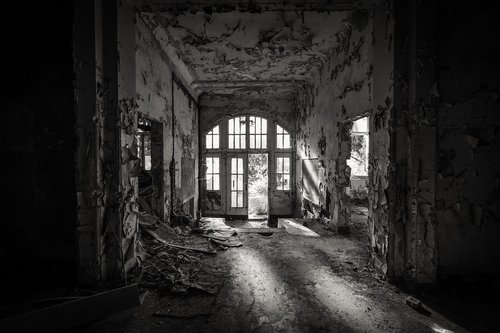 abandoned  nervous  architecture