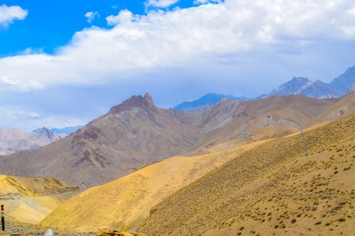 leh  ladakh  mountains
