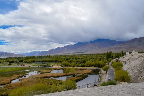 leh  ladakh  mountains