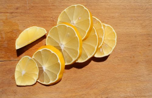 lemon slice yellow