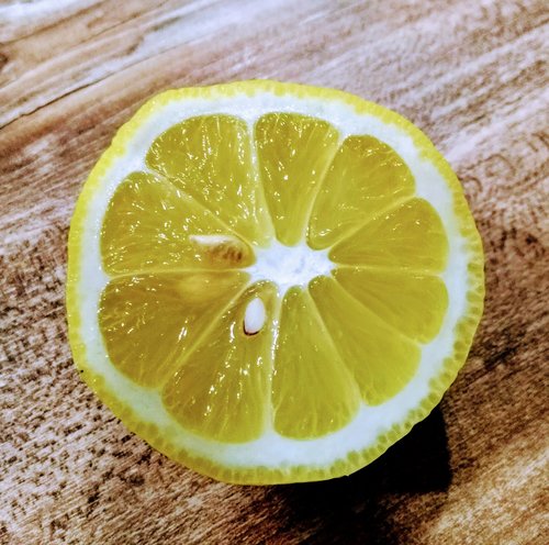 lemon  yellow  fruit