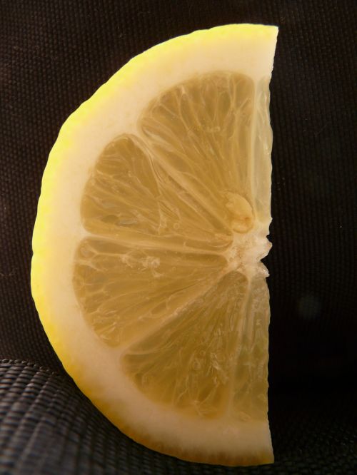 lemon sour fruity