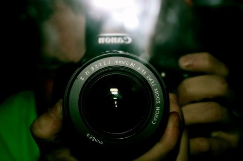 lens shutter aperture