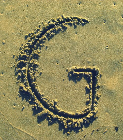 letter g sand stick