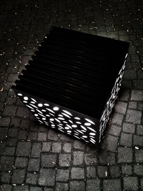 lichtspiel cube black and white