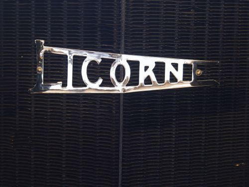 licorne logo automobile