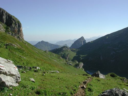 lidernenhuette alpine switzerland