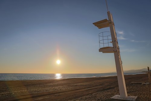 lifeguard  tower  beach