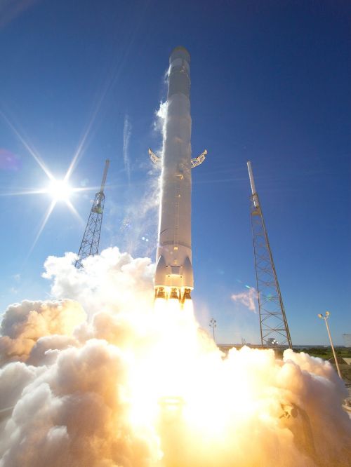 lift-off rocket launch spacex