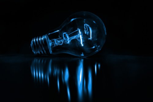 light  bulb  energy
