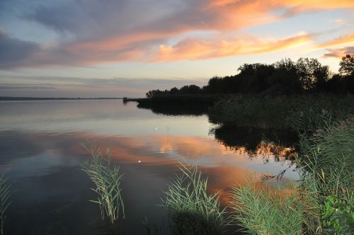 light lake balaton autumn