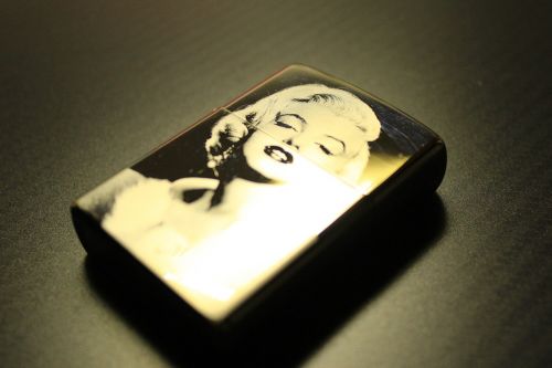 lighter marilyn monroe black