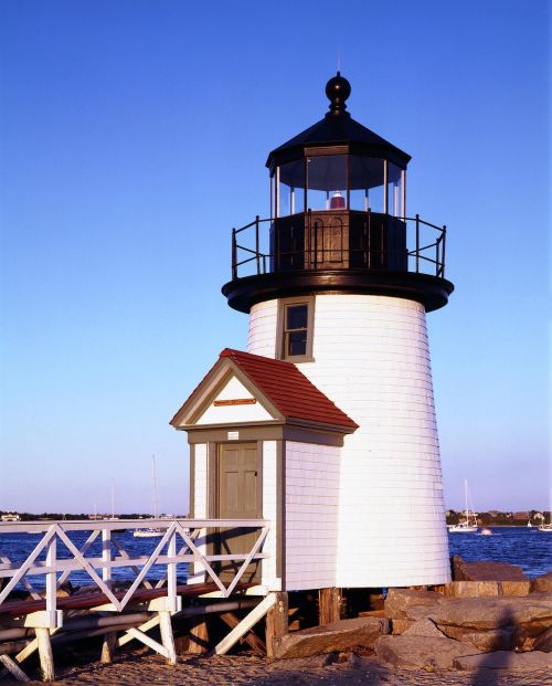 lighthouse tower beacon