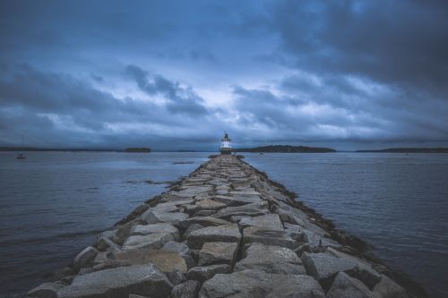 lighthouse pier maine