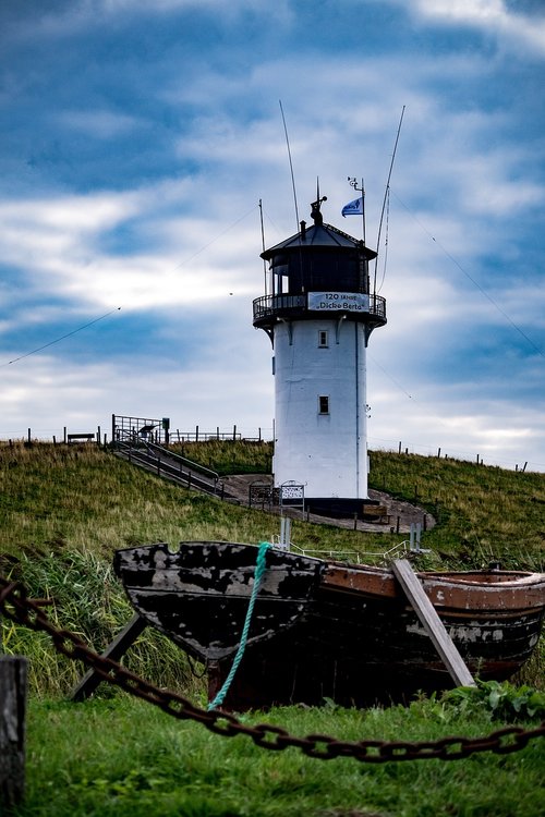 lighthouse  dicke berta  north sea