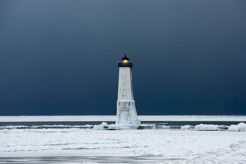 lighthouse  ice  winter
