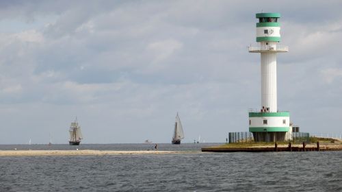 lighthouse seafaring signal