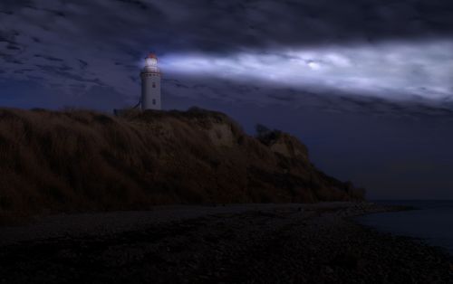Lighthouse&#039;s Storm Warning