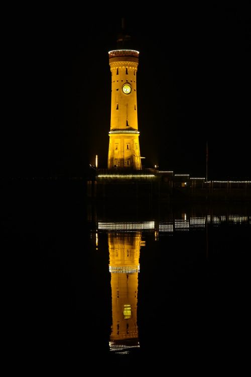 lindau port lighthouse