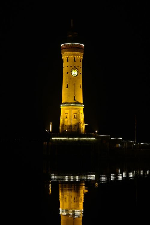 lindau port lighthouse