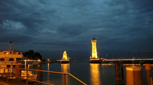 lindau port lighthouse