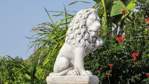 lion guardian house