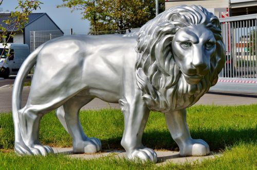 lion sculpture figure