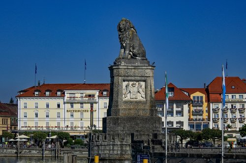 lion  lindau  architecture