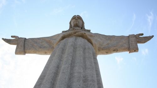 lisbon cristus statue