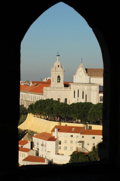 lisbon portugal castle