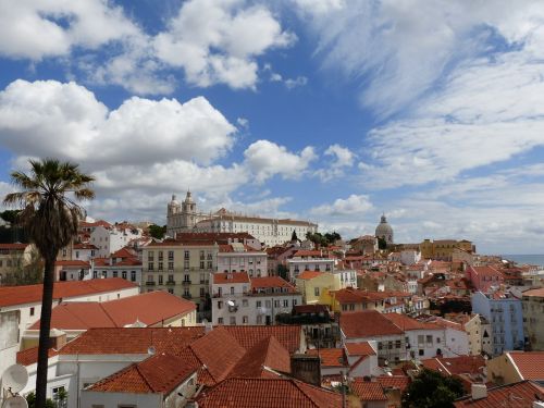 lisbon sky clouds