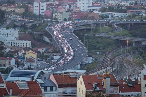 lisbon  portugal  traffic