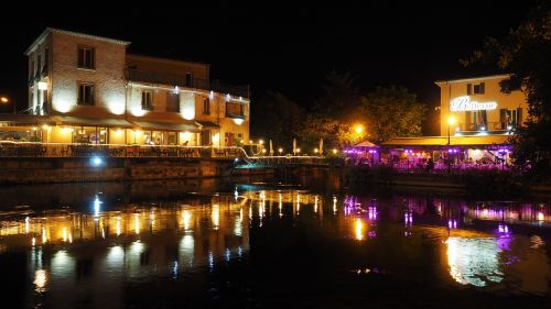 l'isle-sur-la-sorgue city france