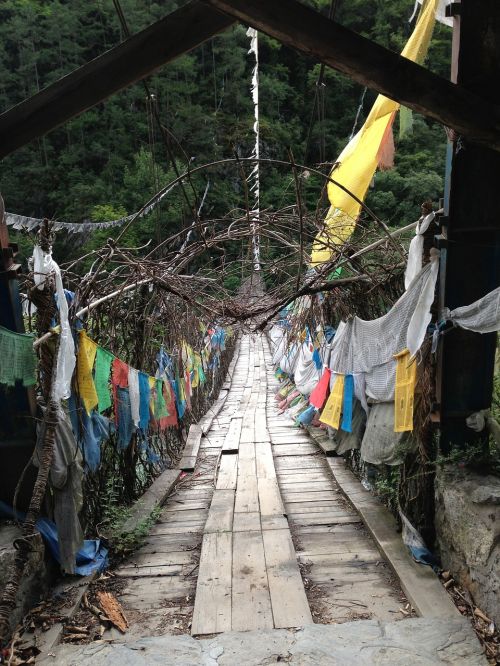 litang blue sky white cloud