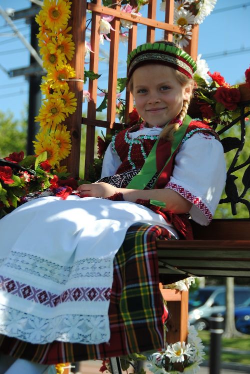 lithuanian girl costume