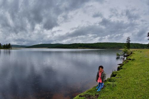 little girl lake khuvsgul region