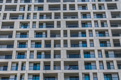 live concrete facade