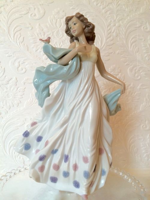 lladro figurine handmade porcelain spain