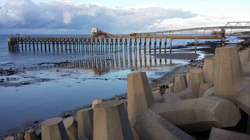 llanddulas beach sea