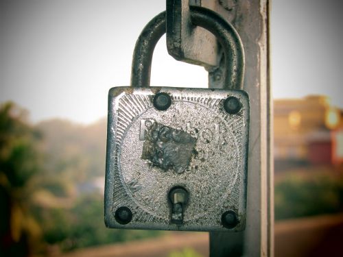 lock locked thief