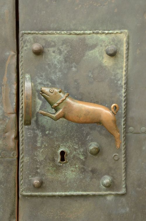 lock key keyhole