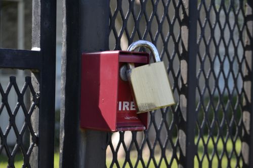 lock red gate