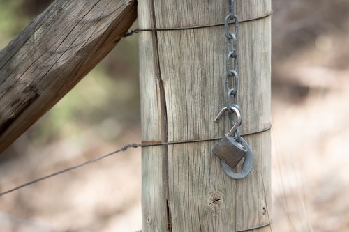 lock  padlock  chain