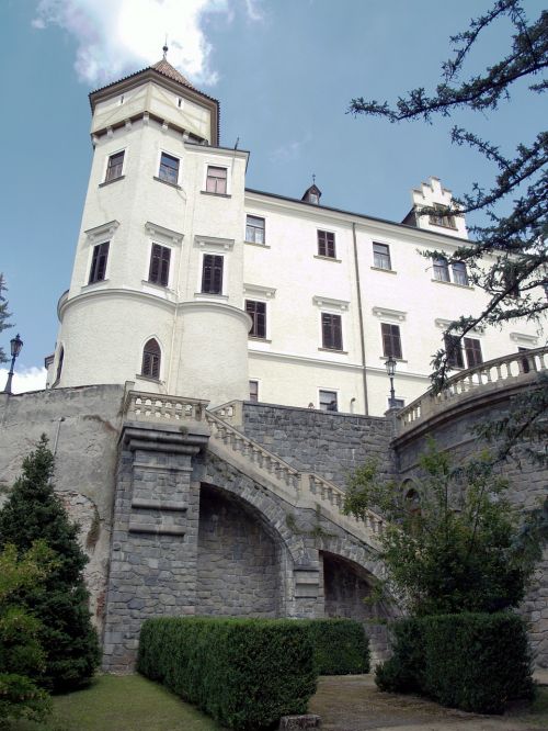lock konopiště history mansion