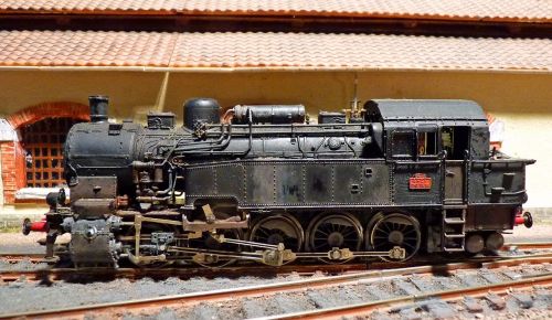 locomotive miniature model railroad
