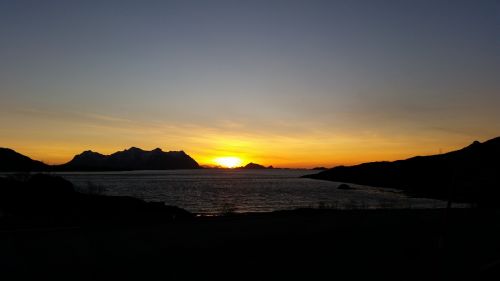 lofoten skrovafjellet sea