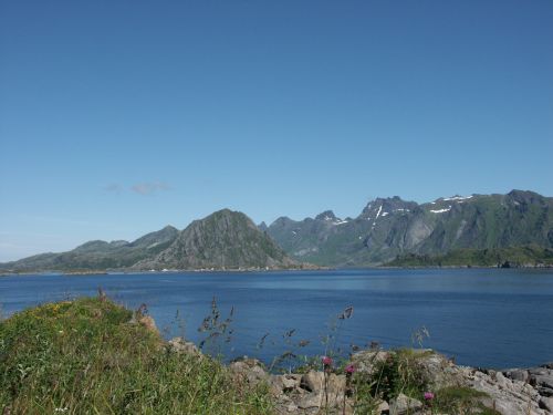 lofoten mountain sea