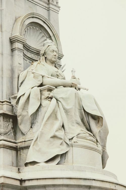 london sculpture statue